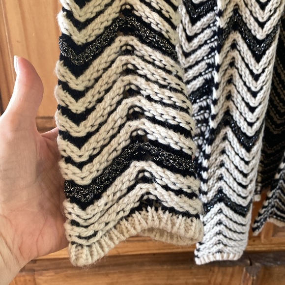 Women INC black cream silver chevron open front cardigan sweater shirt size M - Picture 3 of 6
